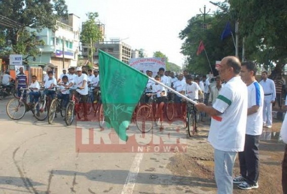 Bi-cycle rally on road safety flagged off by police DGP K Nagraj Bi-cycle rally on road safety flagged off by police DGP K Nagraj